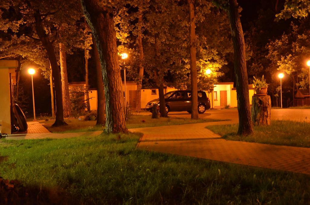 Osrodek Wypoczynkowy Forest Hotel Lublin Exterior photo